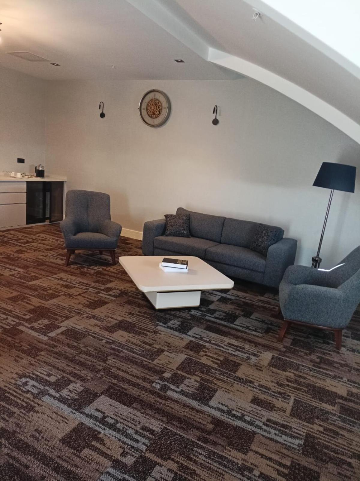 Livello Otel 4*